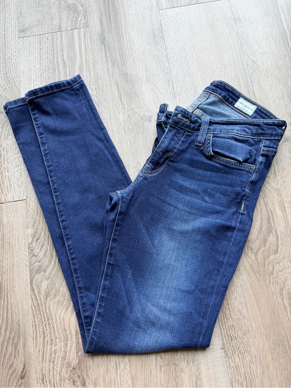 Classic Dark Blue Skinny Jeans - Women